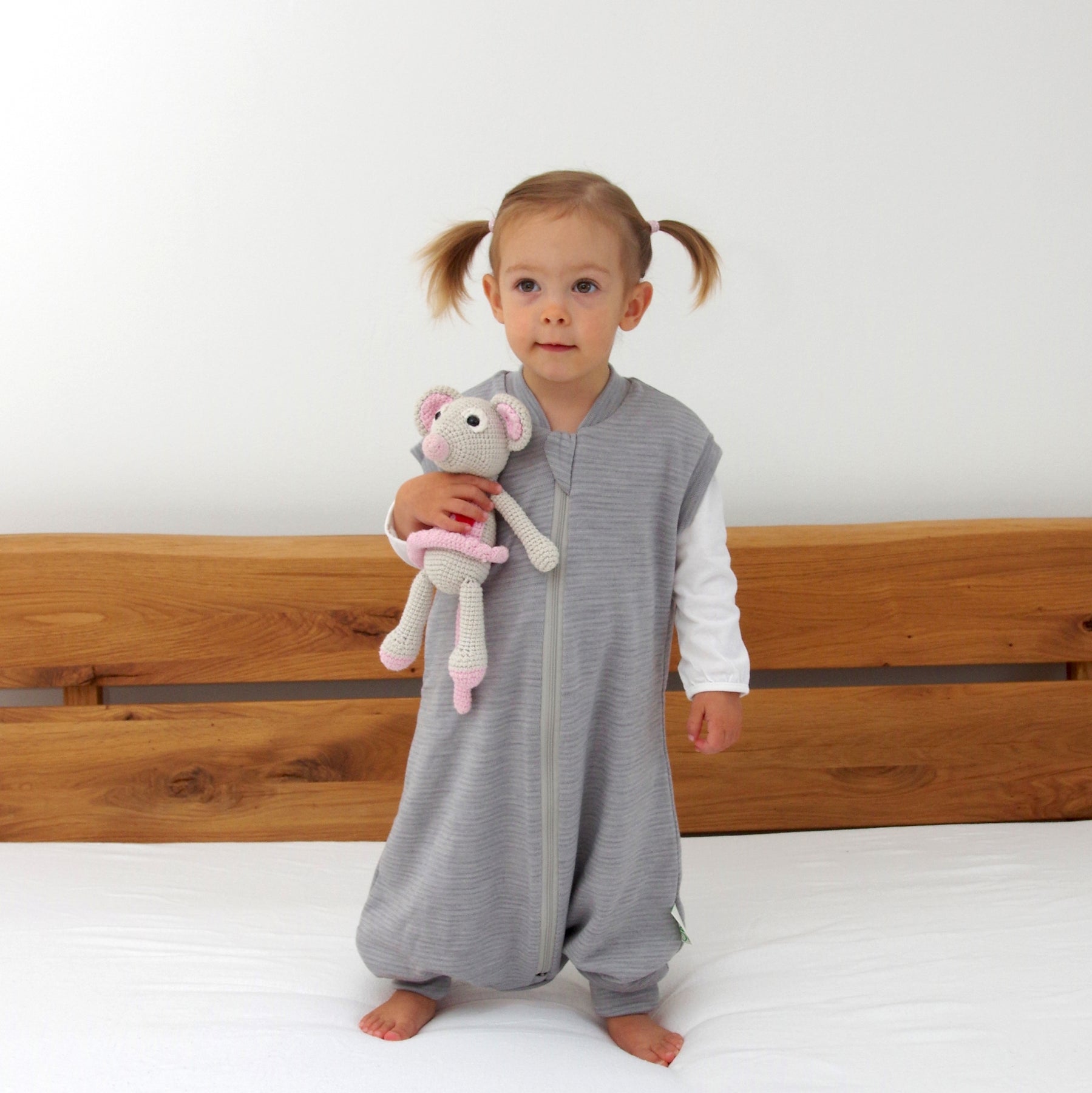 MERINO WOOL SLEEP SACK WITH OPEN LEGS FOR TODDLERS Baby in Merino